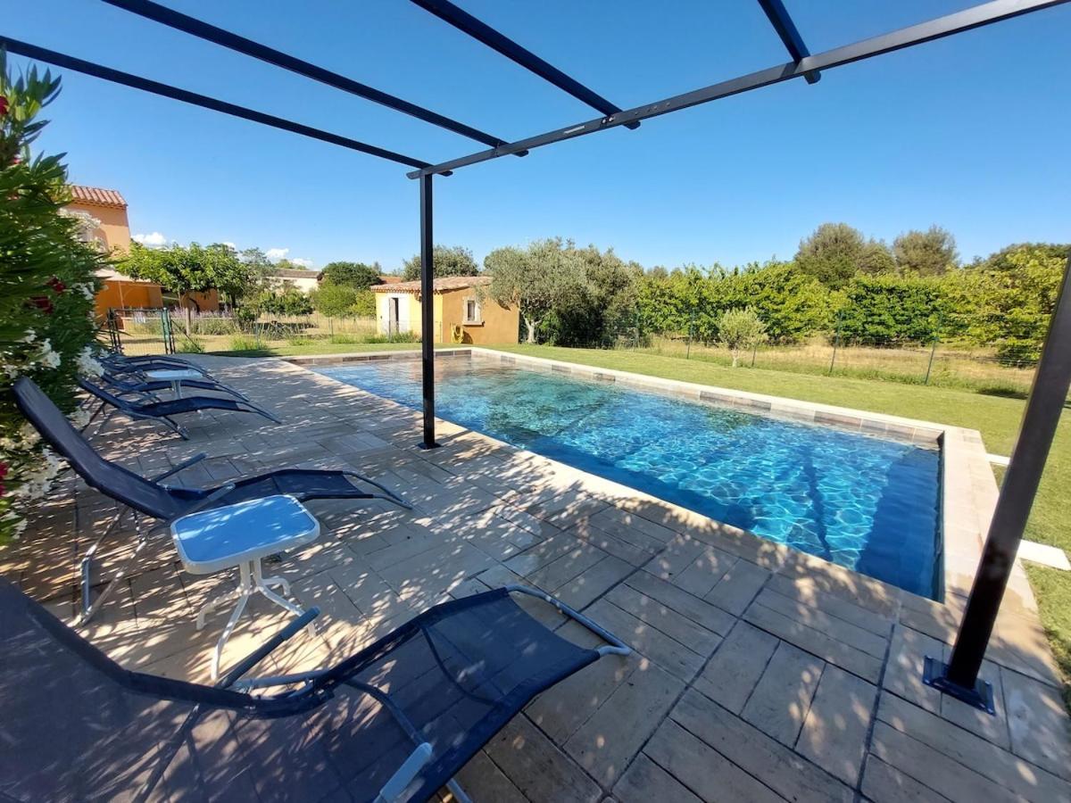 En Provence, Luberon, Villa Avec Piscine A Maubec ภายนอก รูปภาพ