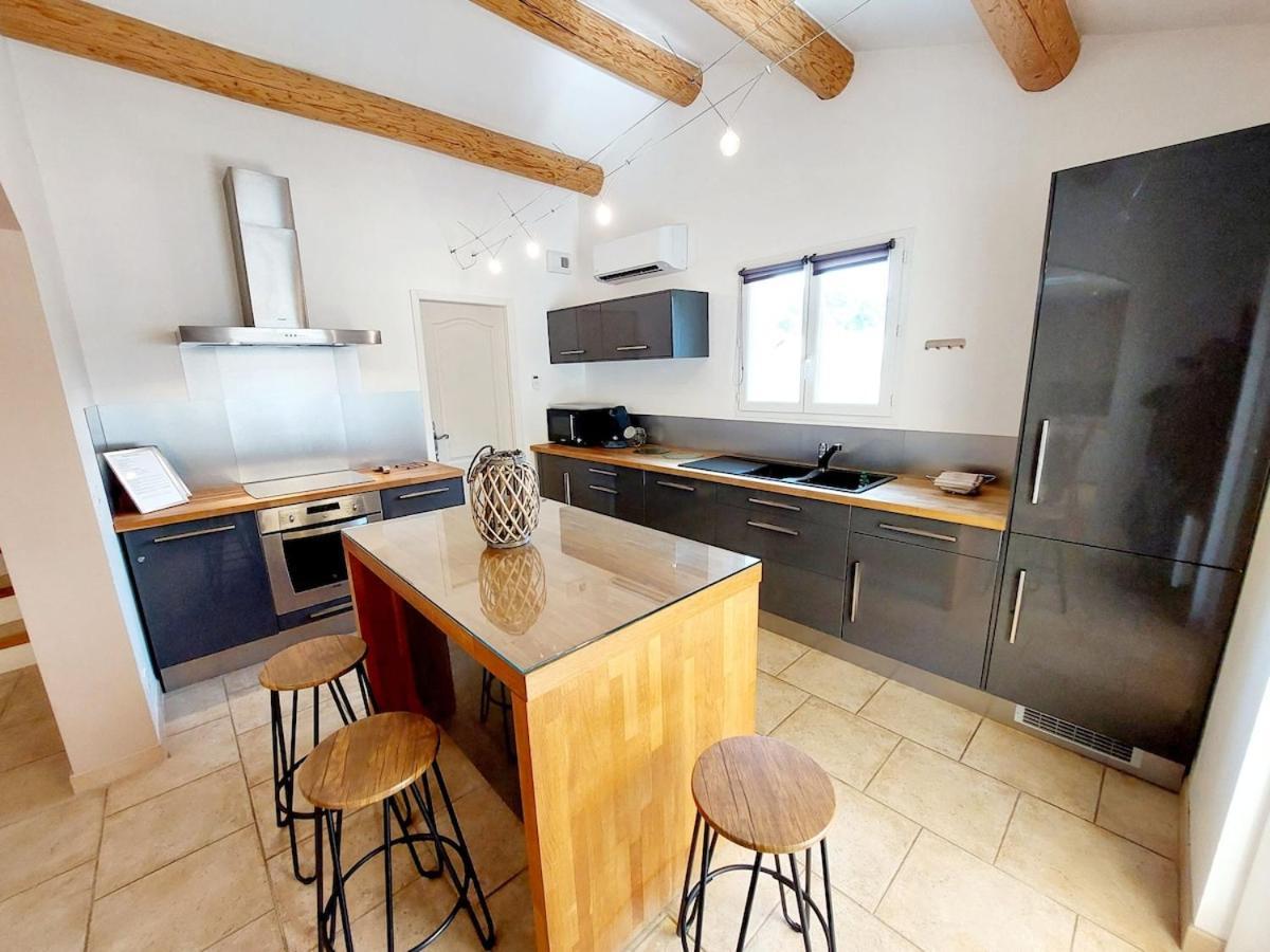 En Provence, Luberon, Villa Avec Piscine A Maubec ภายนอก รูปภาพ