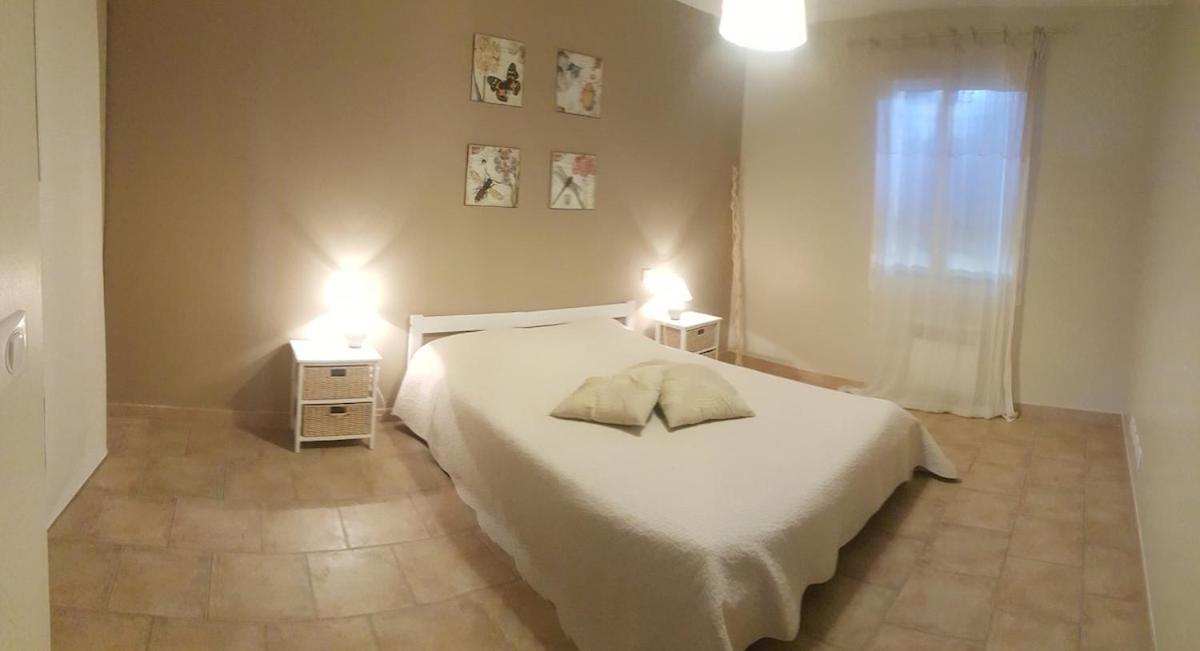 En Provence, Luberon, Villa Avec Piscine A Maubec ภายนอก รูปภาพ