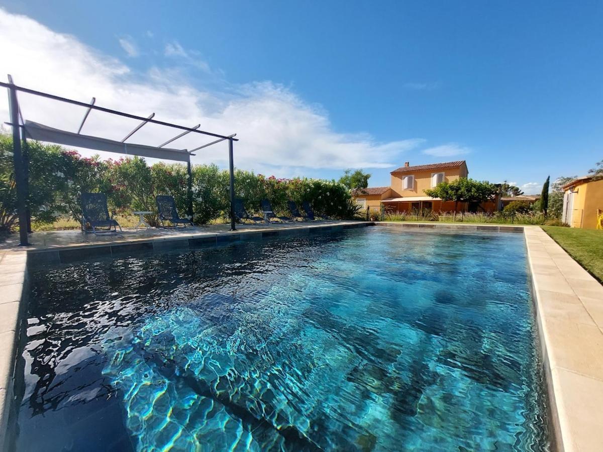 En Provence, Luberon, Villa Avec Piscine A Maubec ภายนอก รูปภาพ